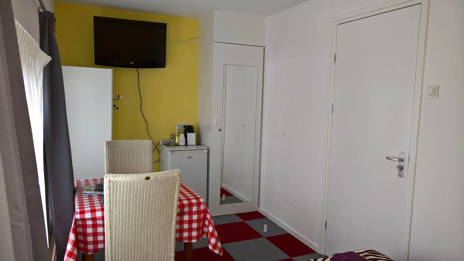 Bed And Breakfast Amsterdam Holy Dove Netherlands